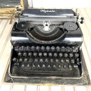 Antik Olympia Simplex skrivmaskin - 1930-talsdekor med träfodral