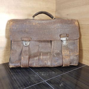 sac marron vintage, porte-documents d’officier, porte-documents en cuir des années 1930, porte-documents en cuir véritable, sac d’école ancien, sac à poignée en cuir brun, sac