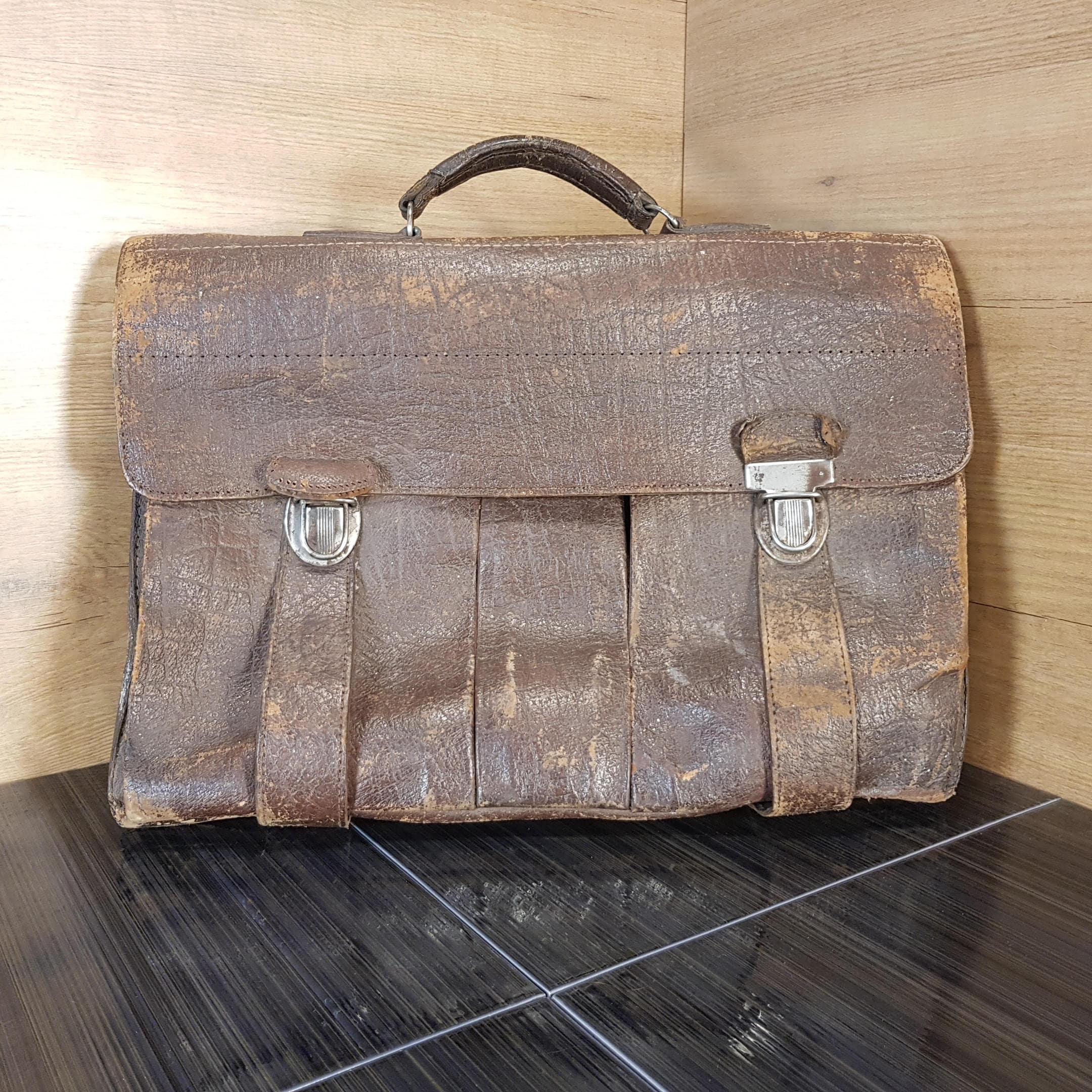 1930s Chanel Boston Speedy bag brought... - Brisbane Bag Spa | Facebook