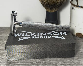 Wilkinson Sword Rasierhobel mit langem Griff - Original Überzug: Neues Reiseetui & Klingenbank