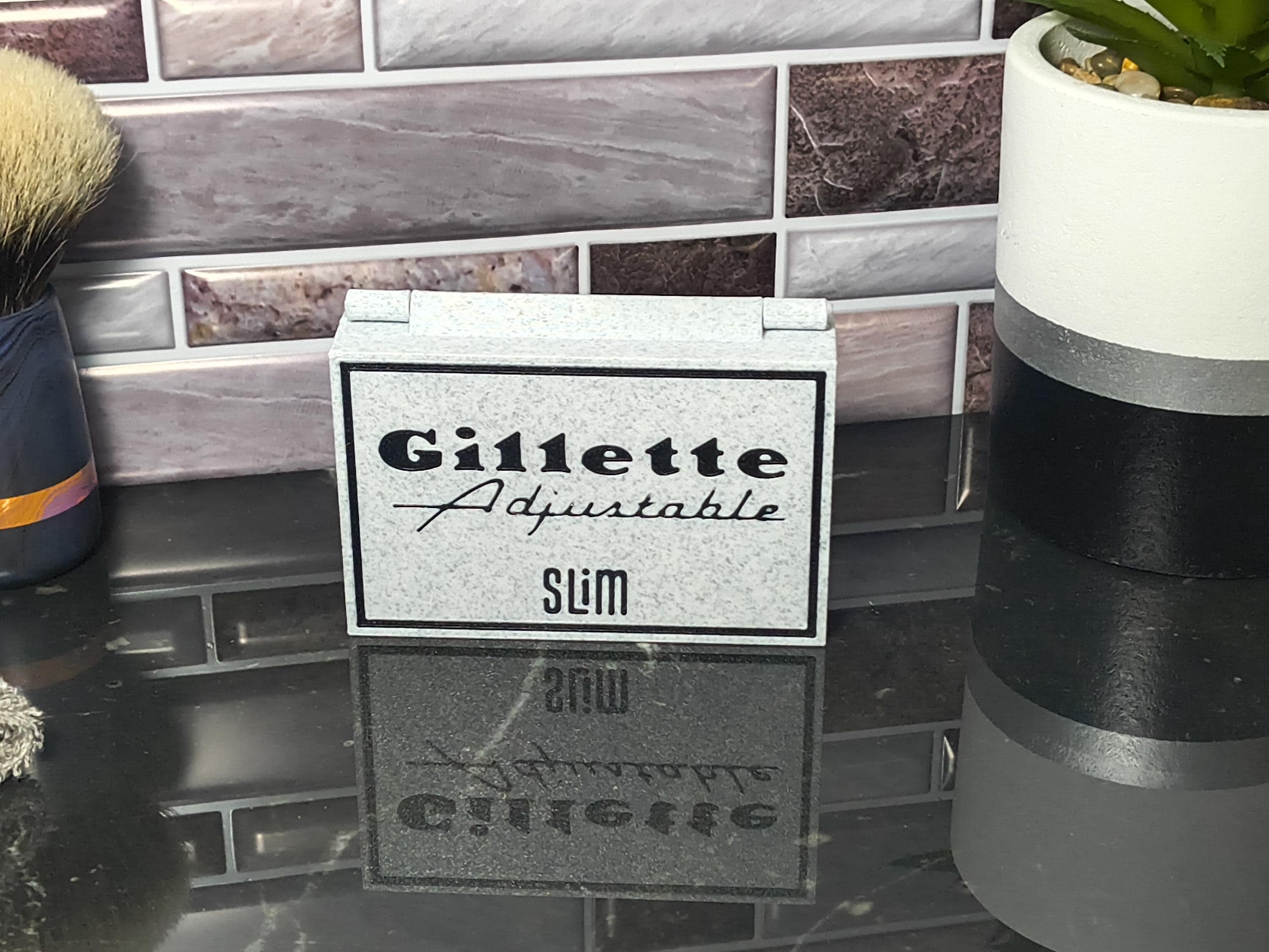 Gillette Slim Adjustable Case - Etsy
