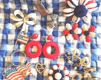 SPIRIT OF 1776!  Celebrate 250 years. Patriotic Jewelry from 1960's and up.