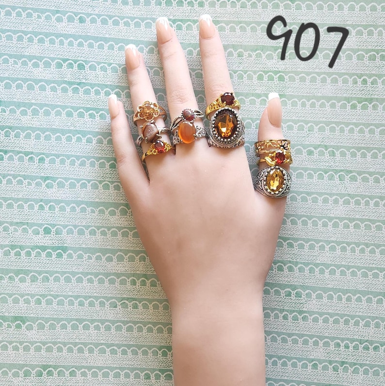 Size 9 Ring Grab Bag: 10 Costume Jewelry Rings, Size 9-10 - Etsy