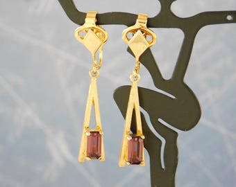 Avon Gold & Amethyst 1980's clip-on earrings.  A blast from the past.