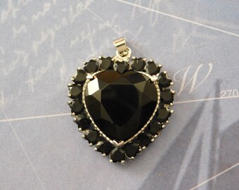 Black Onyx Heart Pendant, 18K GP, 20" Silver Chain