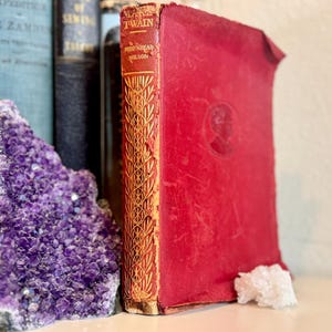 1899 Mark Twain&#39;s Pudd&#39;nhead Wilson & Those Extraordinary Twins; Vibrant Red Limp Leather Original Cover; Rare Find Antique Collectible Book