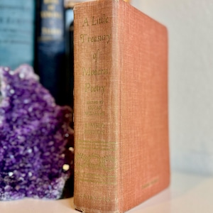 Un petit trésor de poésie moderne anglais - américain 1952 ; Beau livre de poésie vintage ; Hardy Dickinson Yeats, Kipling Frost et bien d'autres !