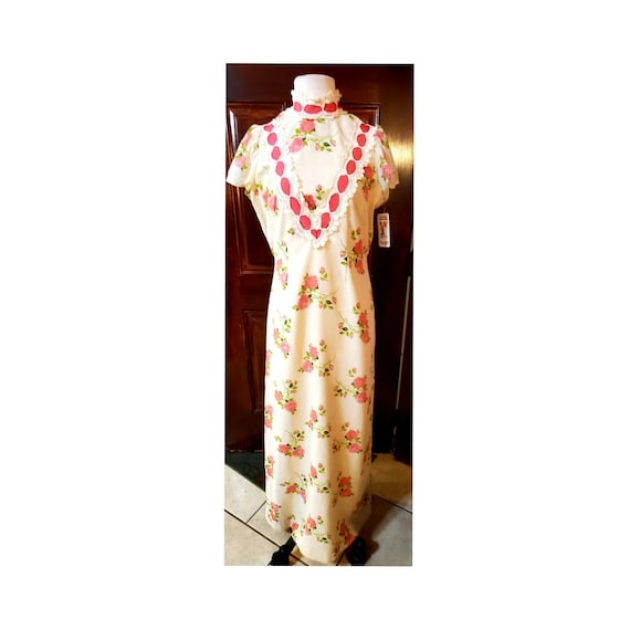 Vintage Princess Kaiulani Hawaiian Dress Pink Rose