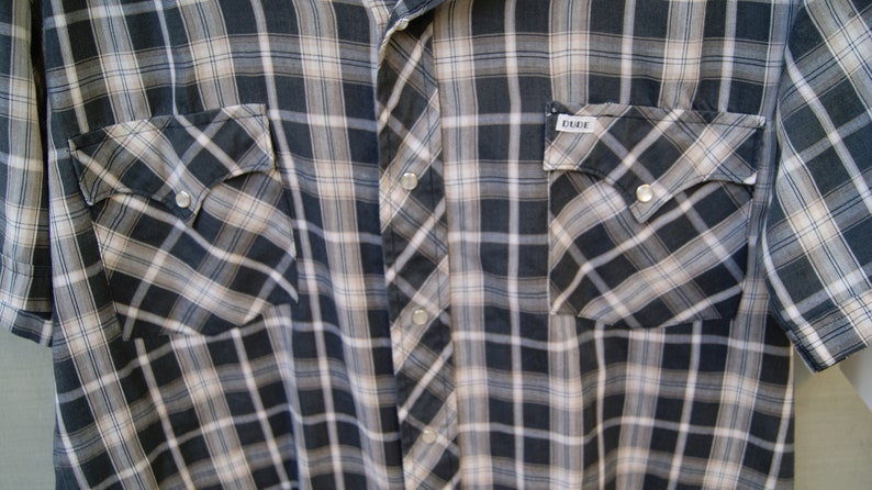 Vintage Men/'s Western DUDE Short Sleeve Plaid Pearl Snap Shirt Size Large