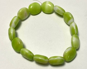 Vintage Oval Green and White Glass Beads, Green Beads, Oval Beads, Green and White Beads - 14 pieces