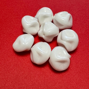 Vintage West German White Glass Nugget Beads, West German White Beads, 14mm White Glass Beads, White Glass Nugget Beads, 10 piece VG117WH