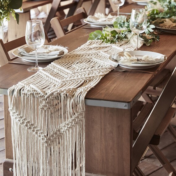 JYYT Grand chemin de table en macramé avec pompons, toile de jute  naturelle, épissure en coton bohème, mariage, fête prénuptiale, maison  rustique : : Cuisine et Maison