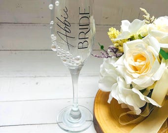 Personalised Bride Champagne Flute, bride to be gift, bride glass, champagne flute, hen do gift, bridal shower gift, Wedding party gift
