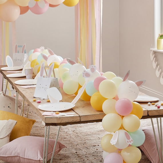 Kids Pastel Easter Table - Pop of Gold