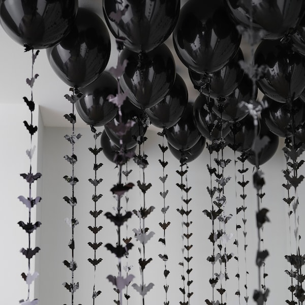 30 Black Balloons with Bat Balloon Tails, Halloween Balloons Celling Kit, Halloween Balloons, Bat Party Supplies, Halloween Decorations