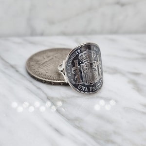 Silver curved 1 Peseta coin ring from Spain