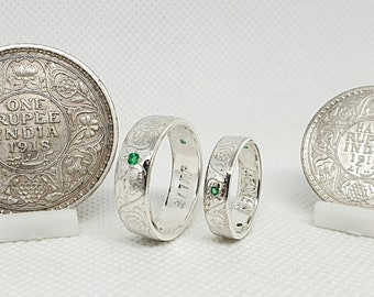 Set ring coin 1 Rupee and a half Rupee in silver style alliance with engraving set with three emeralds (corner ring)