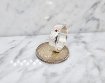 Ring coin 100 Francs "Panthéon" in silver set with a ruby (ring corner)