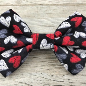 Valentines Day Dog Bow Tie, Hearts Bow Tie, Holiday Dog Bow Tie, Valentines Dog Bow Tie, Pet Accessories, Pet Bow Tie