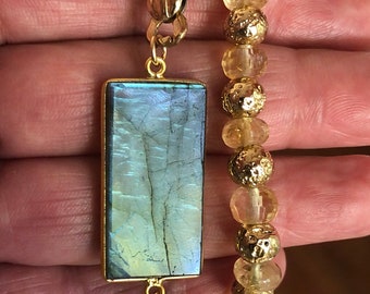 Rectangular Labradorite stone on a Vintage Gold Filled Stretchy Watchband bracelet, stacking bracelet