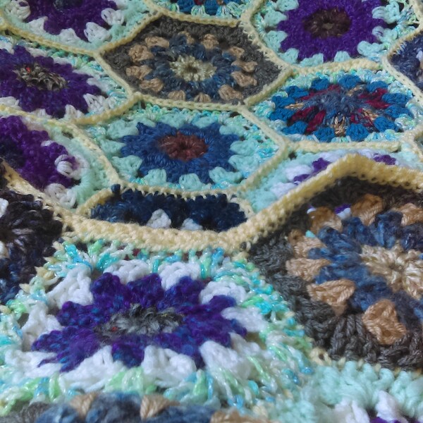 Hello Hexagon TWIN Sized Crochet Afghan