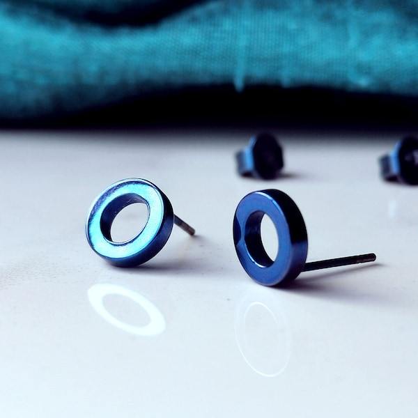 Titanium Circle Stud Earrings. Dark Blue, 8mm Wide. Hypoallergenic and Nickel Free Pure Titanium.