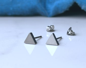 Silver Pure Titanium Triangle Stud Earrings – 5mm Hypoallergenic & Nickel-Free Modern Jewellery