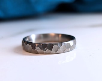 Faceted Pure Titanium Wedding Band: Modern Hammered Ring, Hypoallergenic