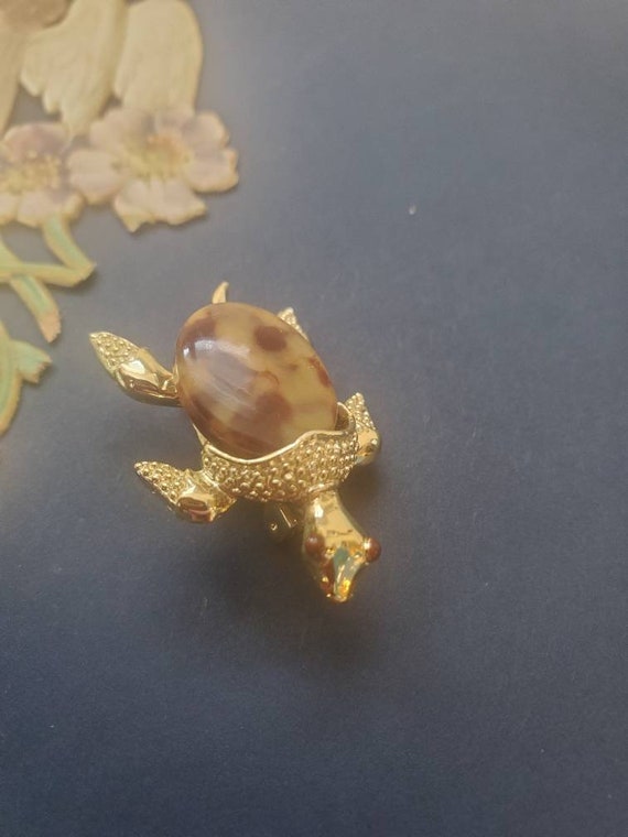 Vintage jelly belly turtle pin signed Gerrys - image 2
