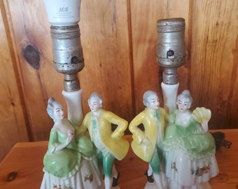 Par tyska porslinslampor barock uppvaktning par handmålade fungerande vintage