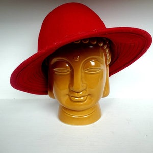 Vintage womens fedora felt hat Miss BRIENER cloche shape red hat