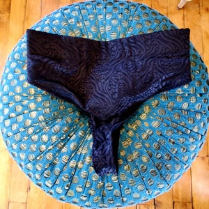 Vintage plus size thong New deadstock 3x made for fredericks of hollywood animal print Y2k New never worn