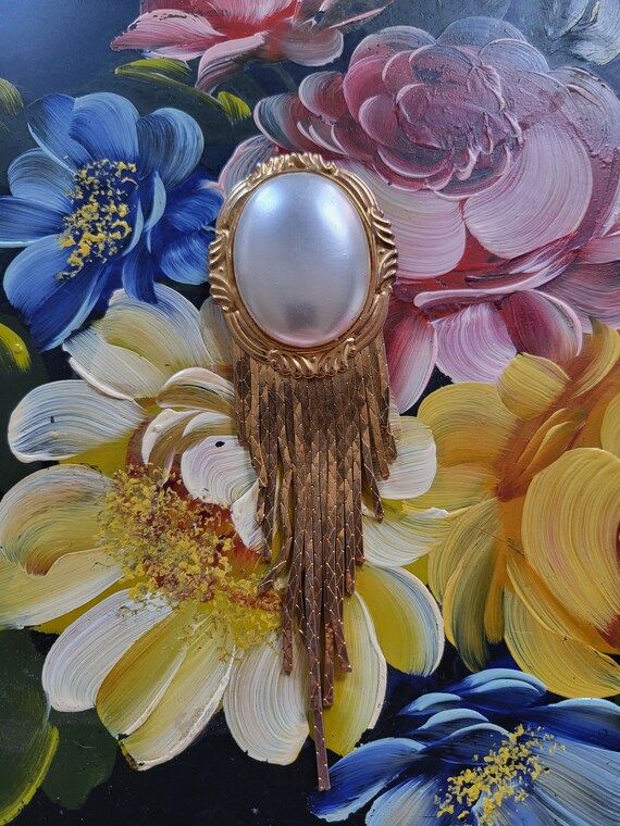 Vintage 80s fringe brooch large faux pearl glamoro