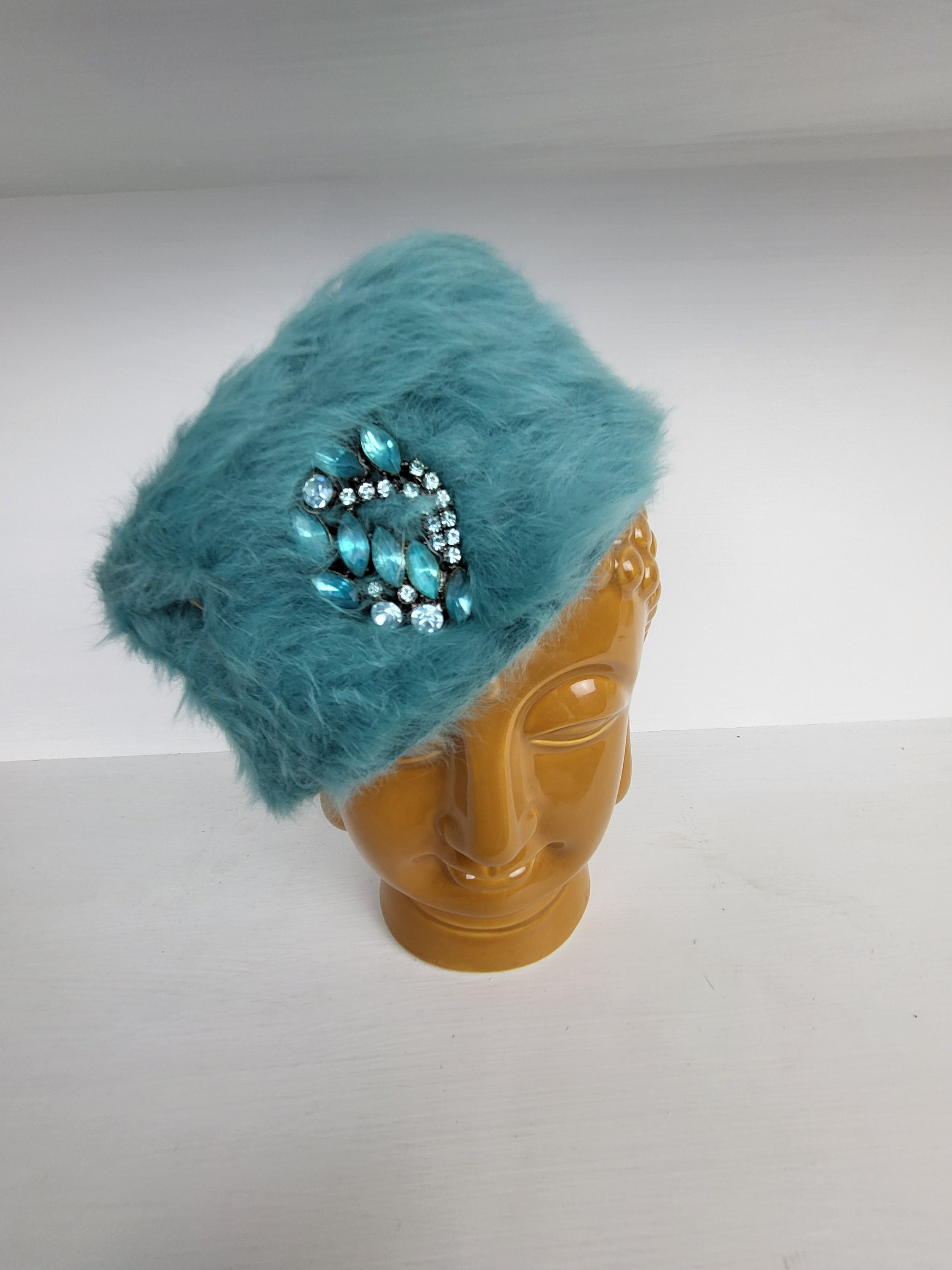 Vintage Lucila Mendez New York Cobalt Blue Velvet Pillbox Hat with Bow Netting Pillbox Velvet Formal Vintage Hats for Women for sale | eBay main image 4