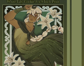 Może przedstawiać: Wydruk Cookie Run Kingdom White Lily Cookie o wymiarach 20,32 x 22,86 cm przedstawiający postać o jasnych włosach, czerwonych oczach i w zielonej sukni, ozdobiony białymi liliami i dekoracyjną ramą na ciemnozielonym tle.