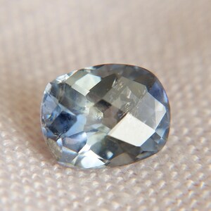 Blauer Saphir Ehering und Ehering Edelstein: ein perfektes Hochzeitsgeschenk zu einer Hochzeitseinladung mit einem Blauer Saphir Geburtsstein Ring