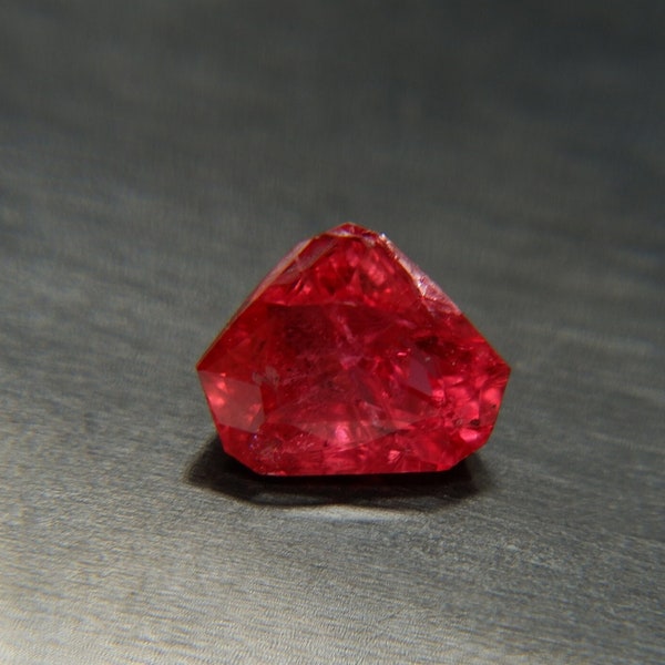 RARE: Neon Red Mahenge Spinel, Tanzania, for your Neon red Mahenge Spinel engagement ring or engagement ring gemstone