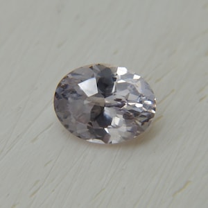 Anello di fidanzamento con zaffiro rosa come promessa fatta a te: incarta questo zaffiro rosa come regalo di fidanzamento senza tempo da incastonare in un anello di promessa