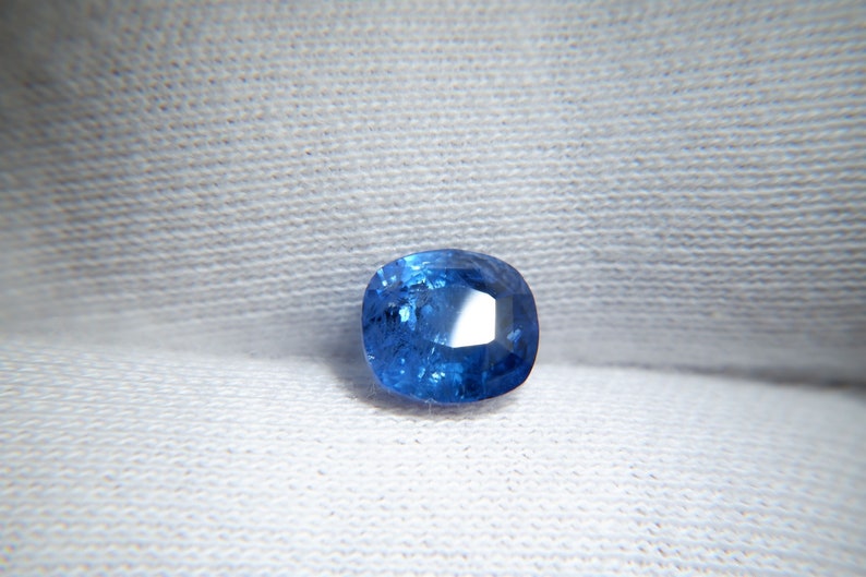 Cornflower Blue Sapphire, GIA certified, Cornflower Blue Sapphire engagement ring, GIA certified engagement ring
