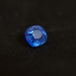 Cornflower Blue Sapphire, GIA certified, Cornflower Blue Sapphire engagement ring, GIA certified engagement ring image 3