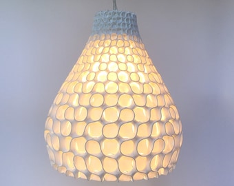 MAZE LAMP 3d printed Lamp Parametric Organic Pendant Lamp Coral Accent light Round Complex Dinner Table Texture Minimalist Livingroom