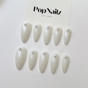 White Pearl Press On Nails – Elegant Almond Shape Nail Set | Handmade Reusable Bridal Nails | Minimal Glam for Weddings & Everyday