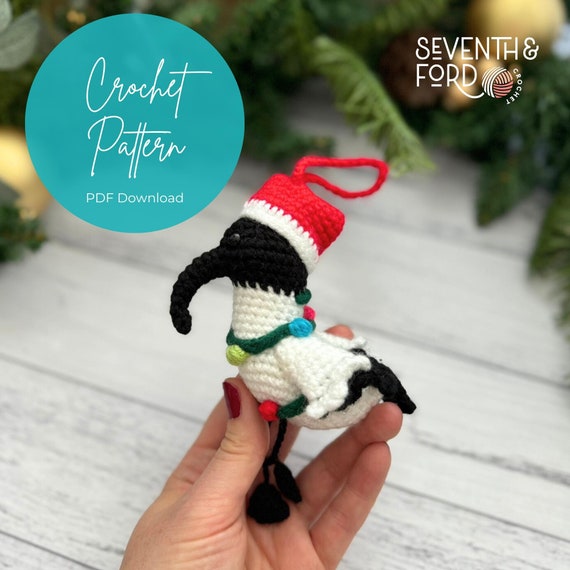 CROCHET PATTERN: Sidney the Ibis Bird / Aussie Bin Chicken / Christmas Ornament Crochet Pattern / Bird Crochet / Digital Downloadable File