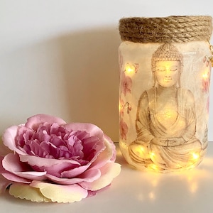 Buddha Meditationslicht: Upcycled Zen-Laterne mit Batterie Teelicht oder Lichterkette