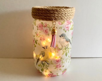 Jar Light: ręcznie zdobiony na szkle motyw ptaków i róż