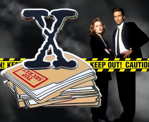 X-files Enamel Pin I Want to Believe | FBI Agent Mulder & Scully