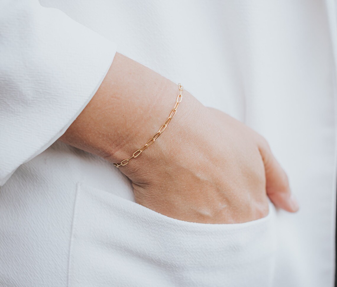 Gold Paperclip Non Tarnish Bracelet / 14k Gold Fill / Dainty Etsy