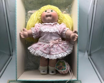 Vintage Limited Edition Porcelain Cabbage Patch Kid - Leslie Ellen