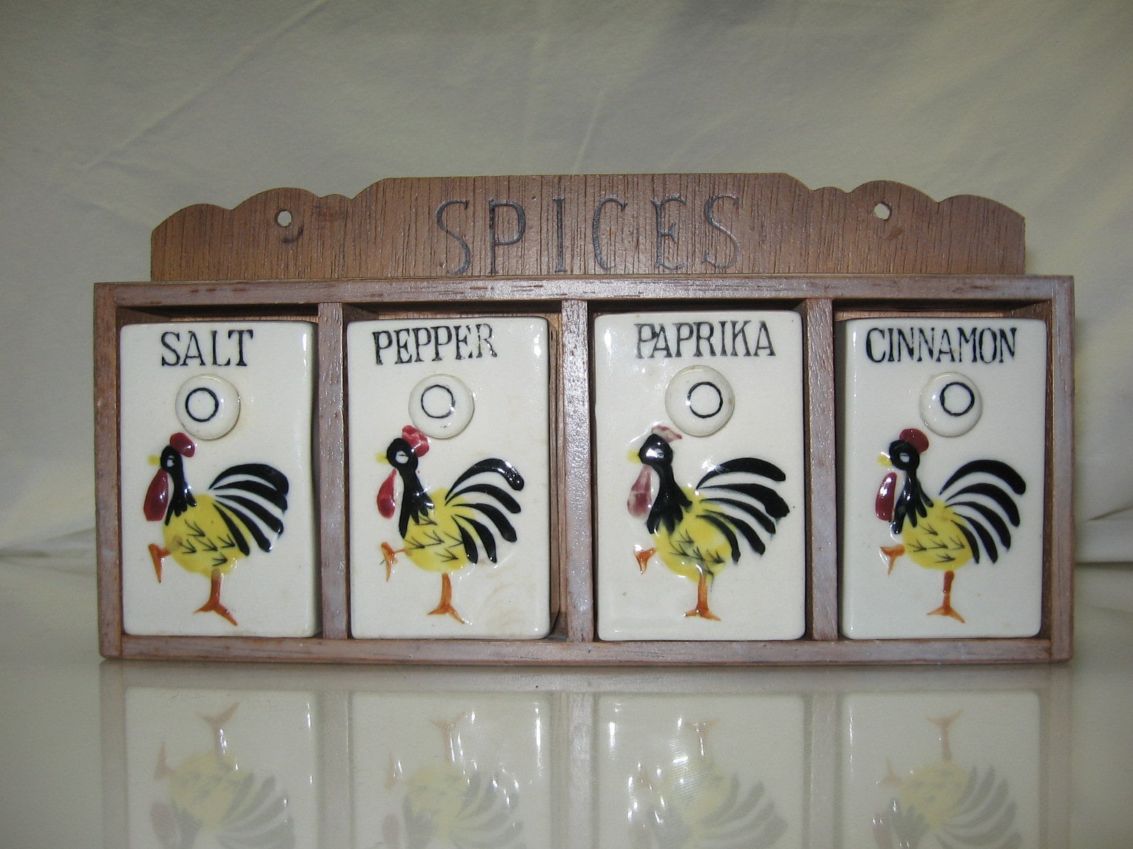 Spice Rack Vintage Rooster Barn Red Wire Rack With Glass Wire