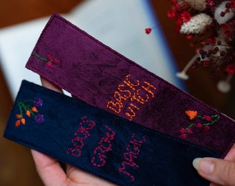 Hand embroidered bookmark _ Velvet _ Reading accessory _ Embroidered accessory _ Reader _ Reader _ Magic _ Witchcraft _ Gift idea